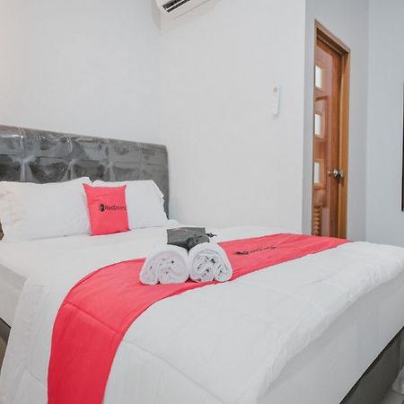 Reddoorz Syariah Near Siloam Hospital Kebon Jeruk Otel Cakarta Dış mekan fotoğraf
