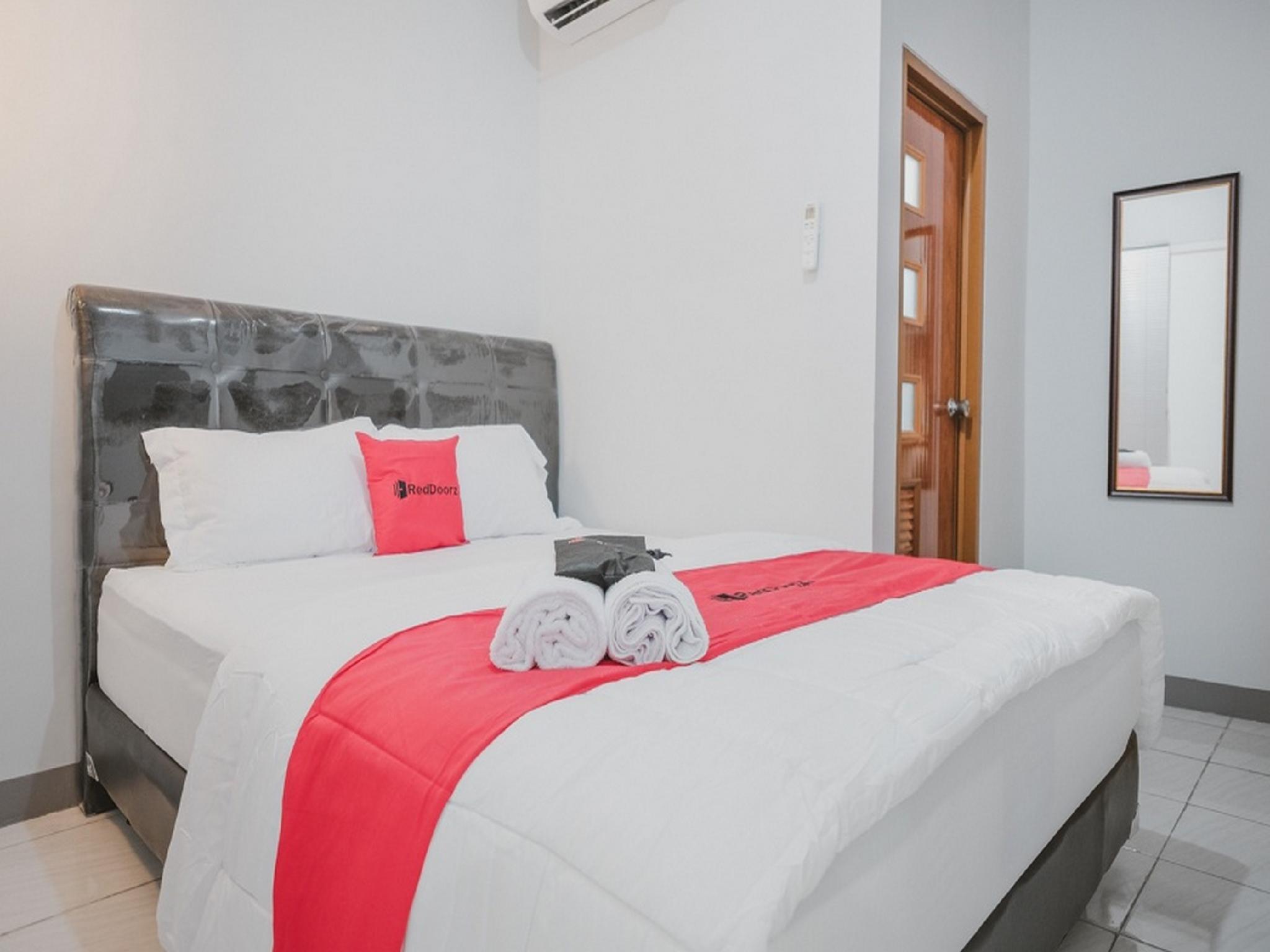 Reddoorz Syariah Near Siloam Hospital Kebon Jeruk Otel Cakarta Dış mekan fotoğraf