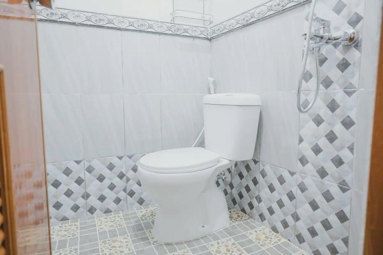 Reddoorz Syariah Near Siloam Hospital Kebon Jeruk Otel Cakarta Dış mekan fotoğraf